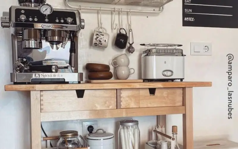 Para qué se coloca el café en las esquinas de la casa
