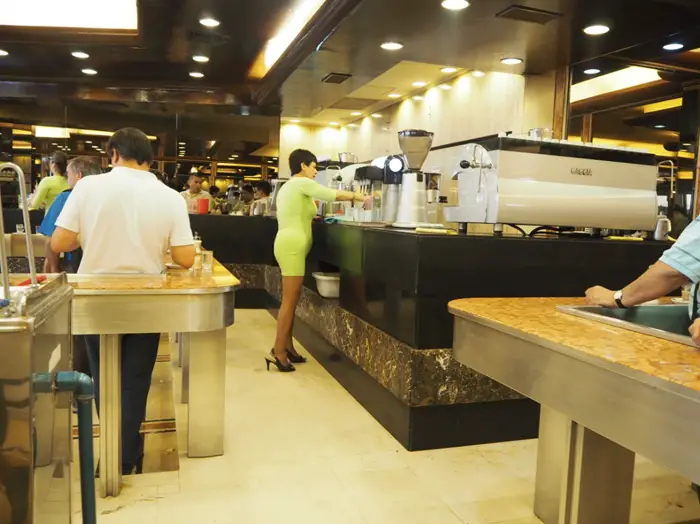 Qué es un privado en un café con piernas