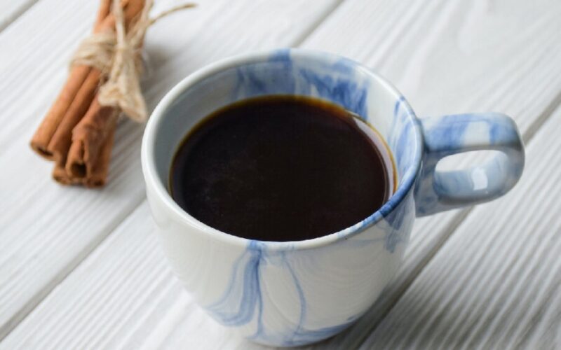 Qué hace el café con sal y canela