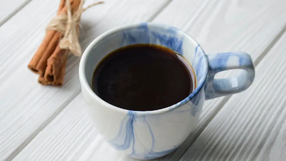 Qué hace el café con sal y canela