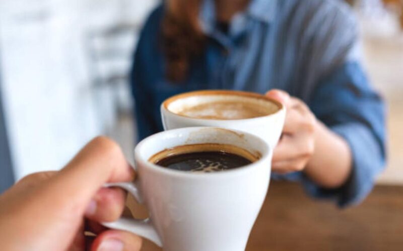 Qué pasa si tomas café en tus días