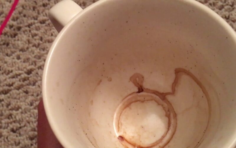 Cómo leer la taza de café árabe