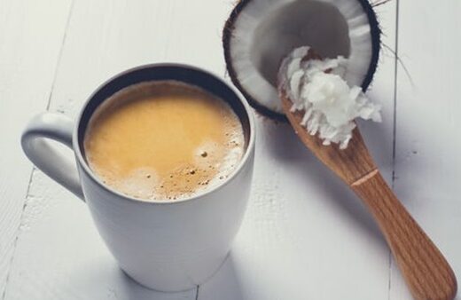 Qué pasa si tomo café con leche