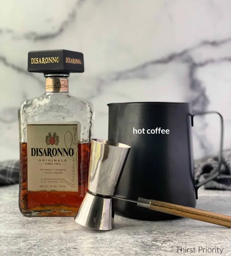 Cómo se prepara el café Amaretto