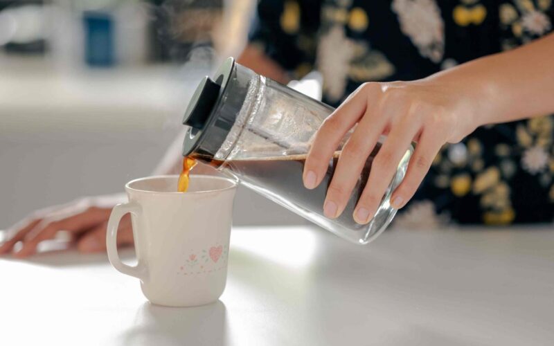 Cómo se prepara el café con émbolo